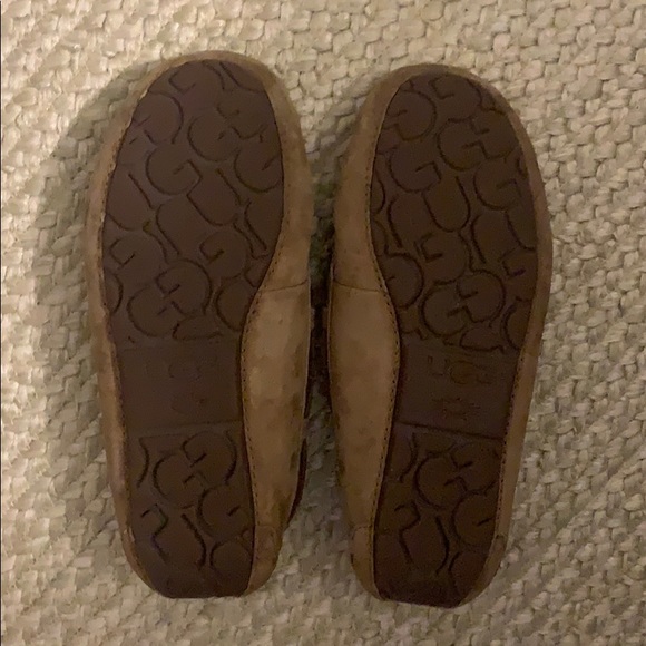 Ugg slippers - Picture 2 of 4